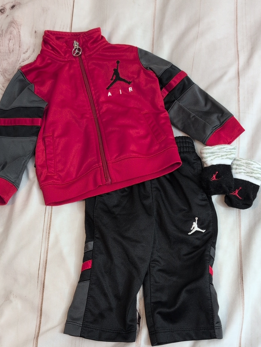 Jordan Baby 3 Piece Tracksuit Set 6-9M Red Black Gray Jacket Pants Booties